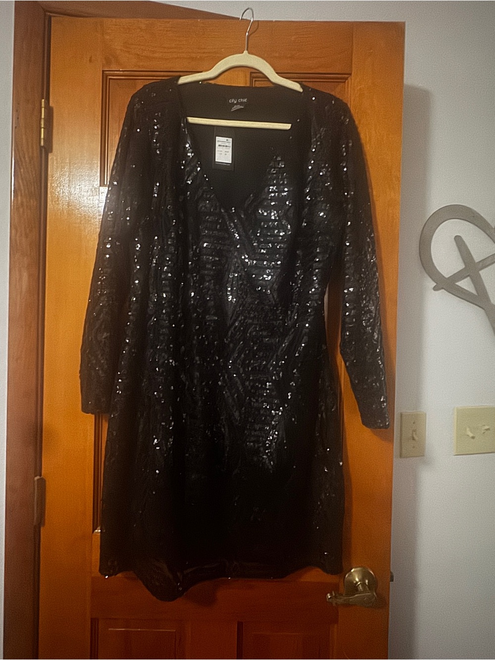 ✨City Chic Bright Lights Sequin Dress Black Cocktail Long Sleeve✨